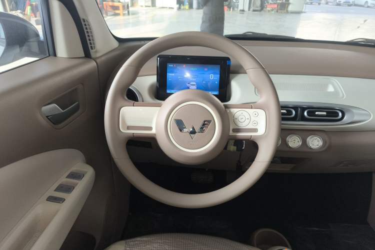 Used Wuling Hongguang MINIEV 2025 Four-Door Version Advanced Edition
