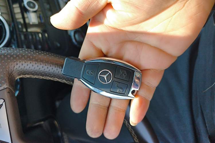 Used Mercedes-Benz GLK-Class 2013 Facelift GLK 300 4MATIC Luxury Edition