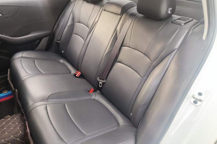 Used Roewe i5 2023 1.5L Manual Excellence Edition
