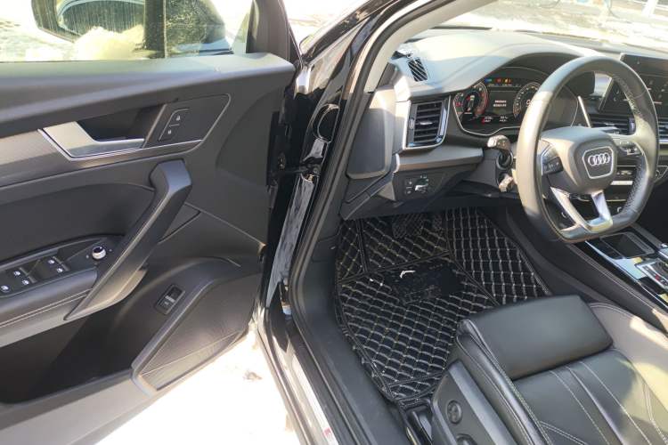 Used Audi Q5L 2022 40T Fashionable and Dynamic Model