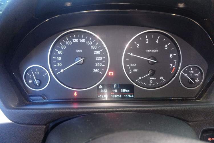 Used BMW 3 Series GT 2013 320i Leading Model