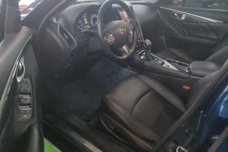 Used Infiniti Q50L 2016 2.0T Comfort Edition
