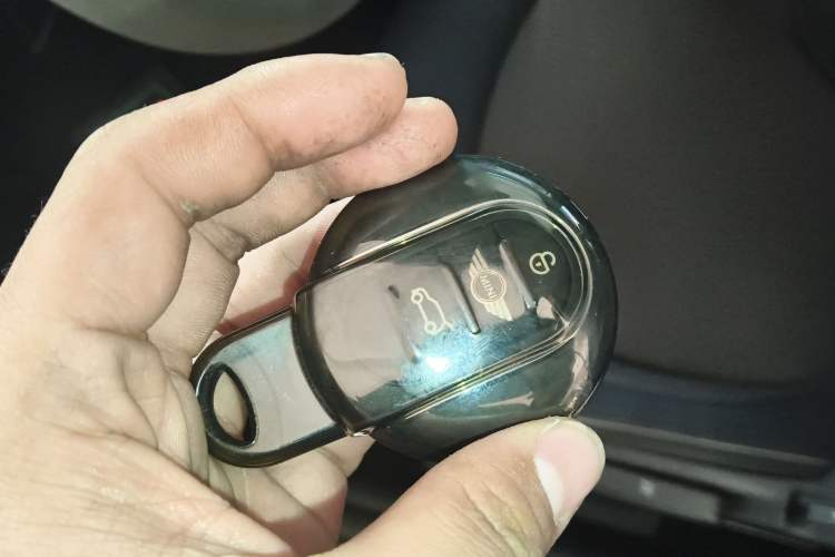 Used  MINI 2016 1.2T ONE Pioneer Edition
