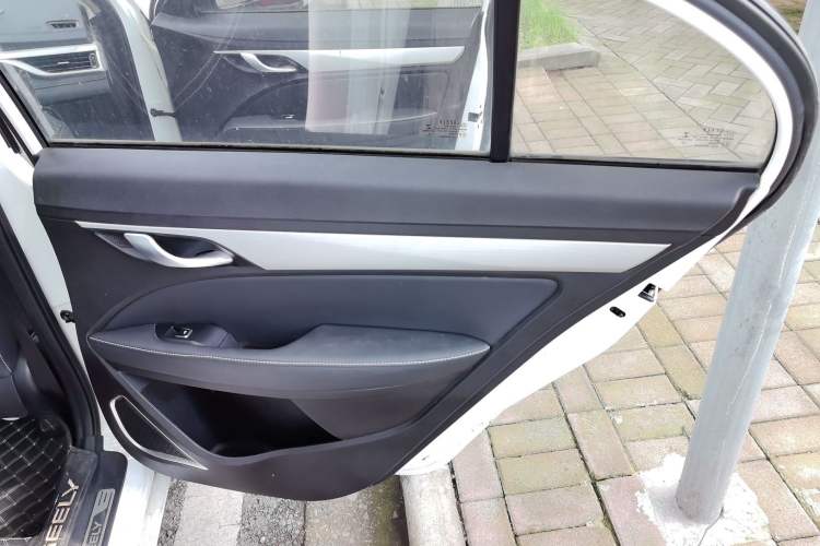 Used Geely Auto Emgrand 2018 1.5L Manual Upward Connect Edition
