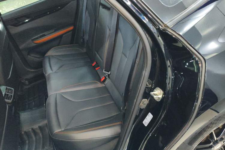 Used Changan UNI-V 2025 1.5T 500Bar High-Energy Version