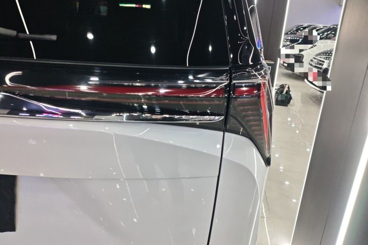 Used Buick GL8 2025 Lu Zun Deluxe Edition