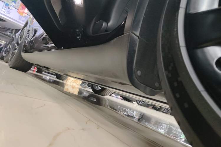 Used Tesla Model Y 2021 Long-Range All-Wheel-Drive Version 3D7
