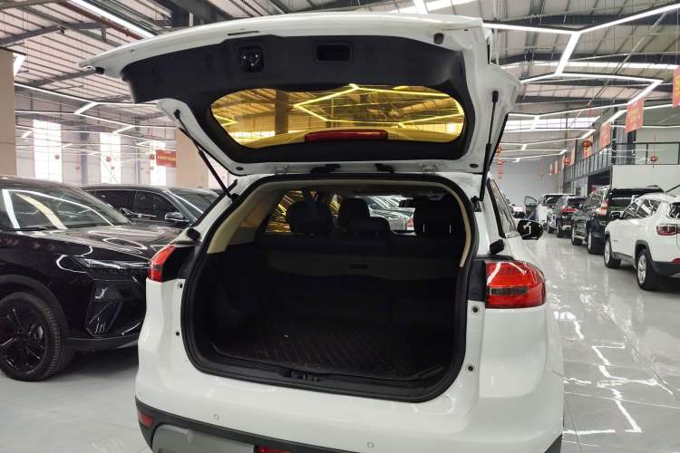 Used Geely Auto Emgrand X7 Sport 2016 1.8TD Automatic Smart Model
