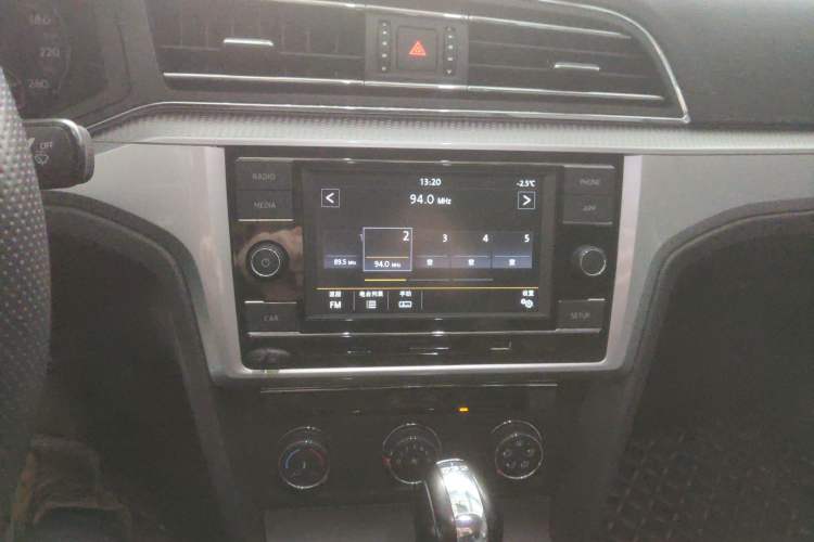 Used Volkswagen Lamando 2019 230TSI DSG Vision Edition China VI Standard
