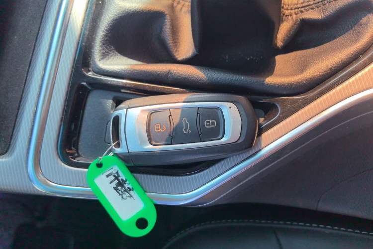 Used Geely Auto Emgrand GL 2018 1.4T Manual Elite Smart Connectivity Version