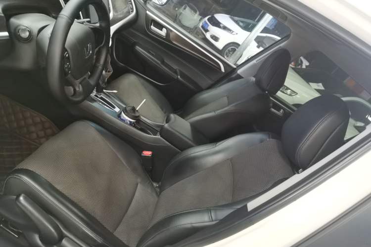 Used Honda Jade 2016 1.8L Automatic Comfort Elite Version 5 Seats