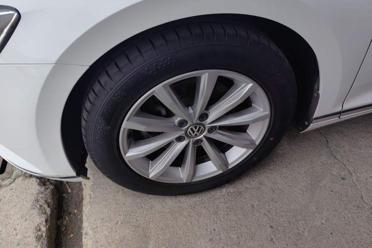 Used Volkswagen Magotan 2017 330TSI DSG Leading Model