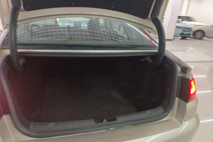 Used Geely Auto Emgrand GL 2017 1.8L DCT Elite Model