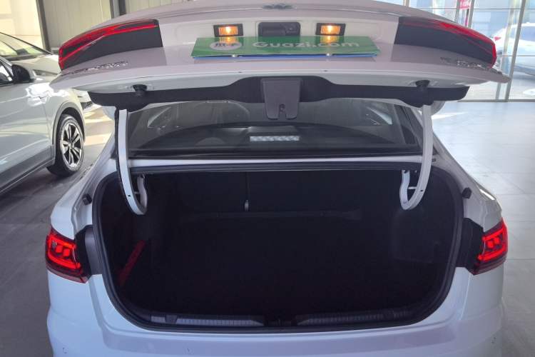 Used Volkswagen Bora 2024 200TSI DSG Comfort Edition
