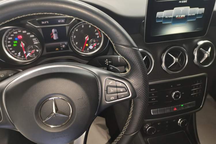 Used Mercedes-Benz GLA 2017 GLA 200 Sport Edition
