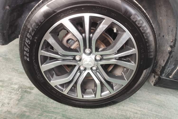 Used Mitsubishi Outlander 2016 2.4L 4x4 Elite Edition 5 Seats