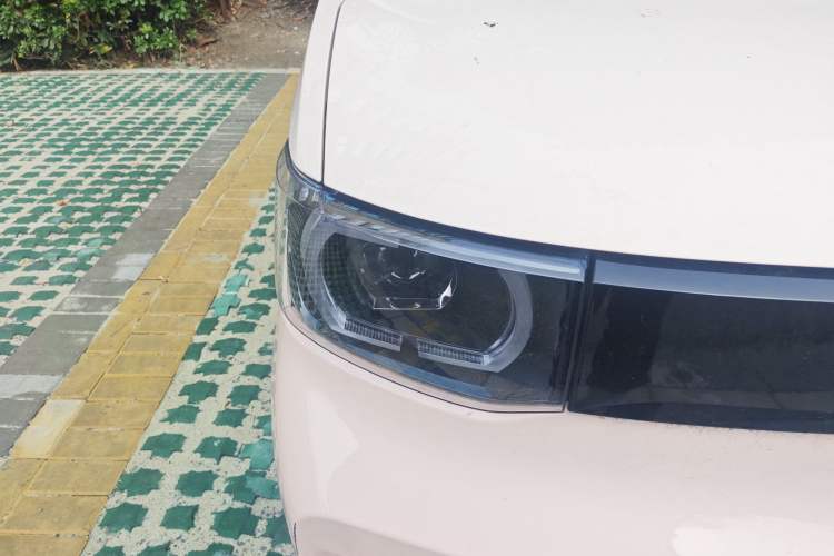 Used Wuling Hongguang MINIEV 2022 Macaron Fashion Model Lithium Iron Phosphate
