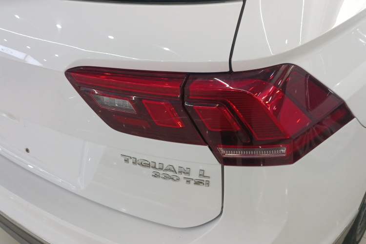 Used Volkswagen Tiguan L 2017 330TSI Automatic Two-Wheel Drive Luxury Edition