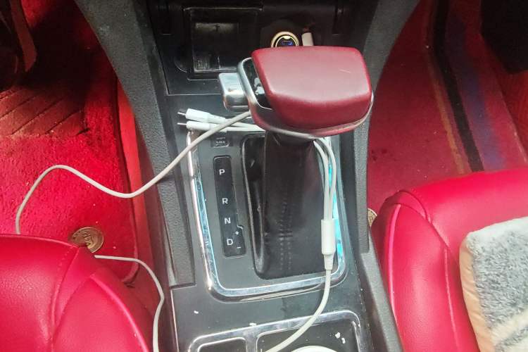 Used Geely Auto Emgrand 2016 Sedan 1.5L CVT Upward Version
