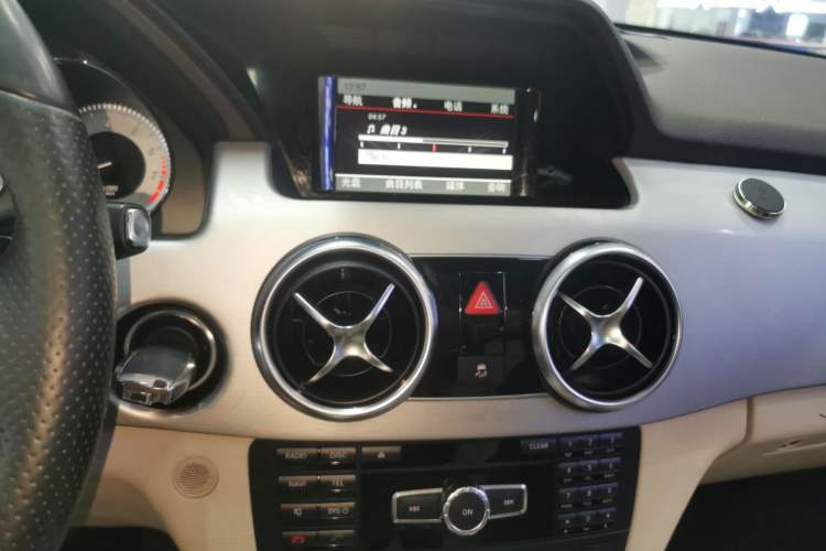 Used Mercedes-Benz GLK-Class 2015 GLK 260 4MATIC Fashion Edition Ultimate Version