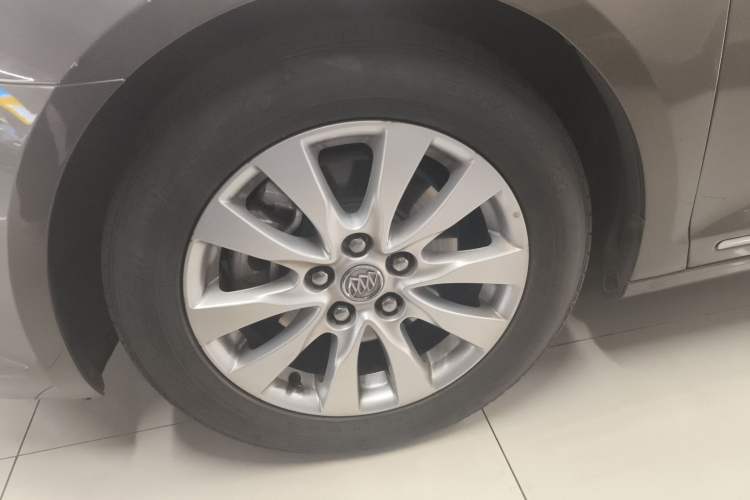 Used Buick LaCrosse 2013 2.4L SIDI Leading Comfort Version
