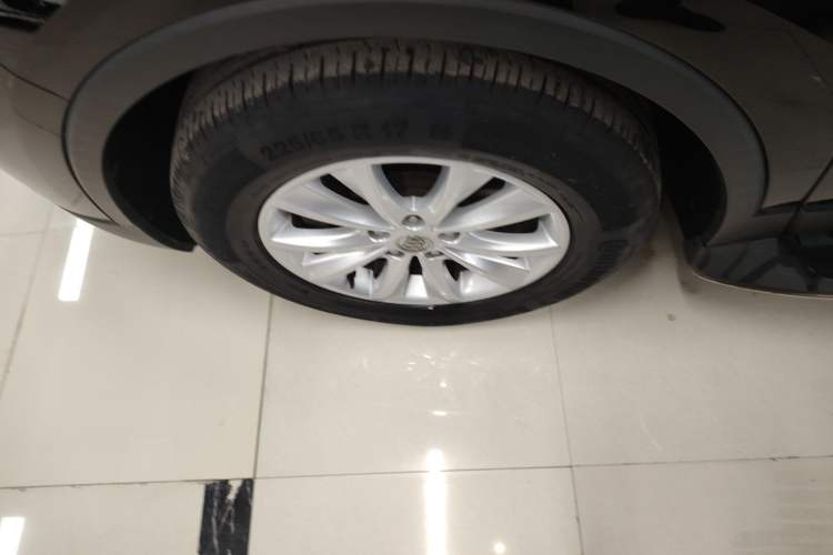 Used Buick Envision 2017 28T Four-Wheel Drive Elite Model
