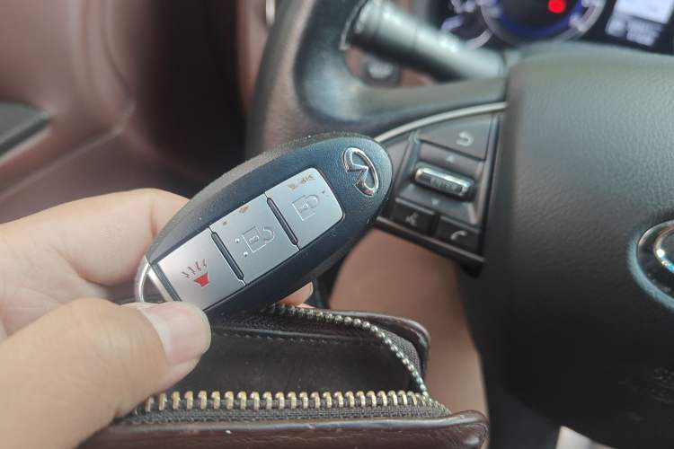 Used Infiniti QX50 2015 2.5L Enjoyment Edition
