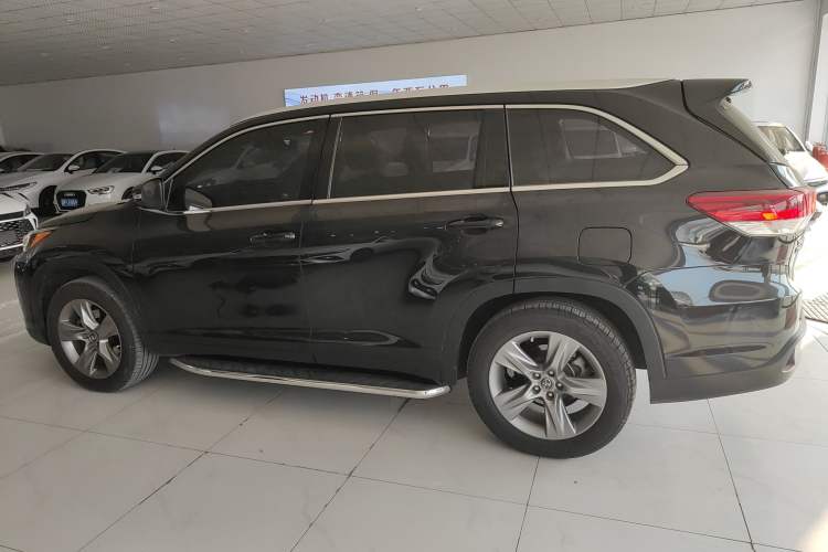 Used Toyota Highlander 2018 2.0T Four-Wheel Drive Prestige Version 7 Seats China V Emission Standard
