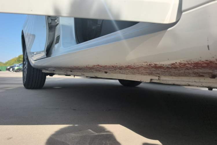 Used Geely Auto Emgrand 2019 Leading Edition 1.5L CVT Upward-Connected Model China VI Standard
