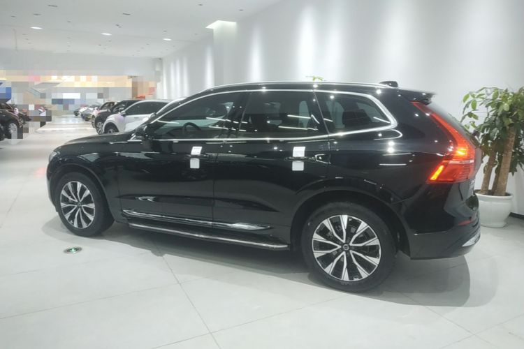 Used Volvo XC60 2023 B5 4x4 Smart Luxury Edition