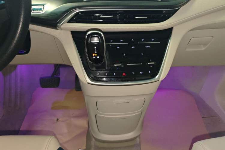 Used Buick GL8 2020 ES Land Cruiser 653T Comfort Edition
