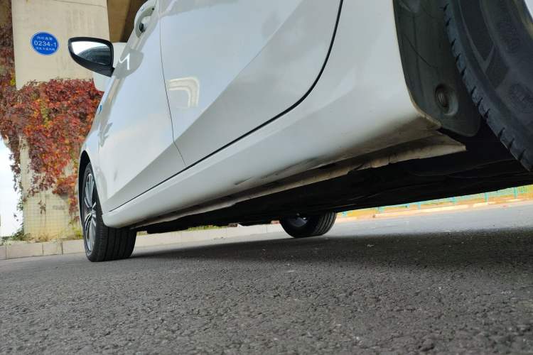 Used Roewe i6 2020 PLUS 1.6L CVT 4G Connected Glory Flagship Edition
