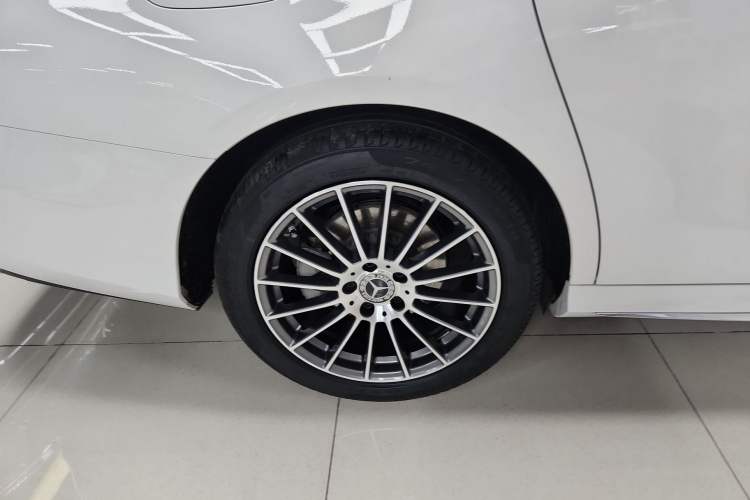 Used Mercedes-Benz E-Class 2021 E 300 L Sporty and Stylish Model