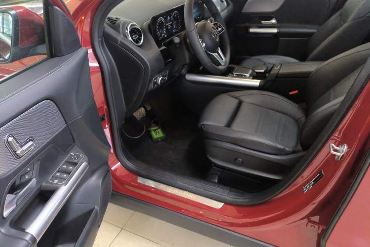 Used Mercedes-Benz GLA 2023 Facelifted GLA 200
