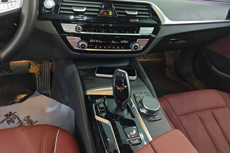 Used BMW 5 Series 2023 530Li Leading Model M Sport Package
