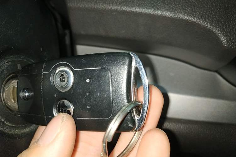 Used Honda CR-V 2013 2.0L Two-Wheel-Drive Classic Edition
