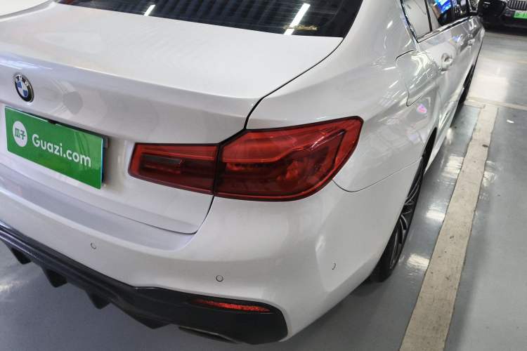 Used BMW 5 Series 2019 Facelifted 530Li Leading Edition M Sport Package
