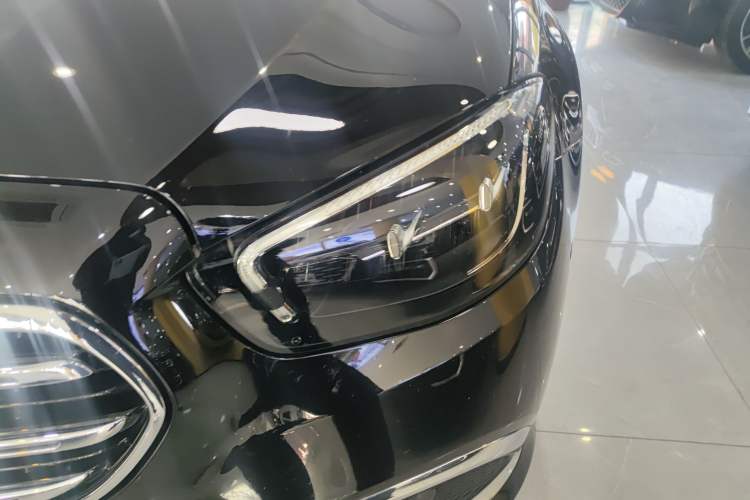 Used Mercedes-Benz E-Class 2023 E 260 L
