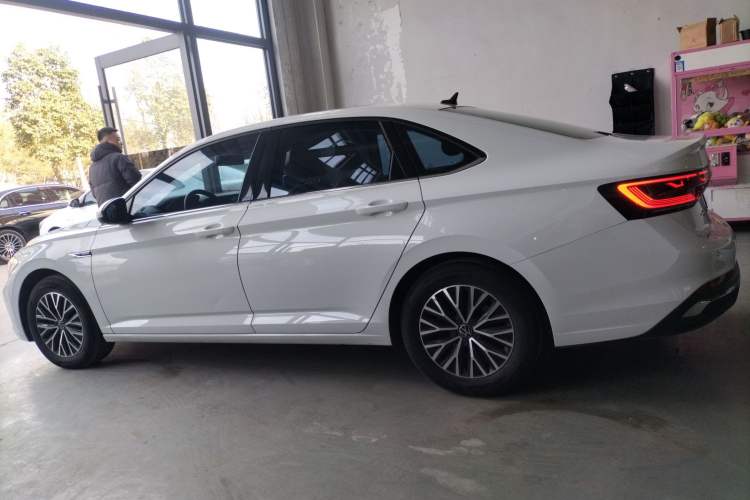 Used Volkswagen Sagitar 2023 200TSI DSG Flyover Edition