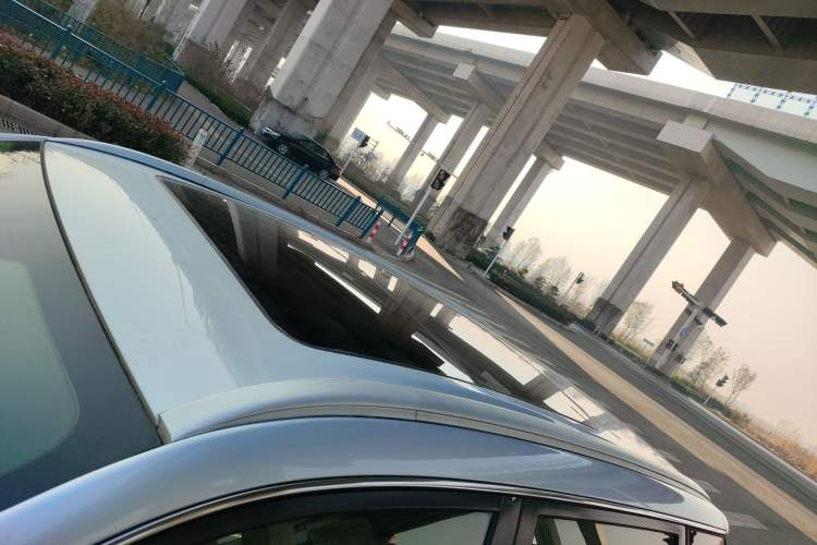 Used Geely Auto Emgrand X7 Sport 2018 1.8TD Automatic Two-Wheel Drive Smart 4G Connected Version