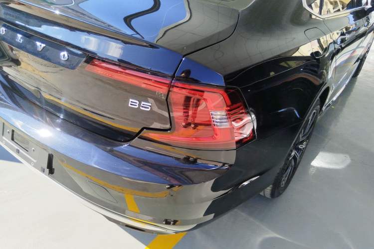 Used Volvo S90 2022 B5 Zhiyi Luxury Edition
