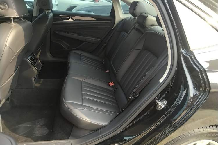 Used Volkswagen Passat 2024 280TSI Business Edition
