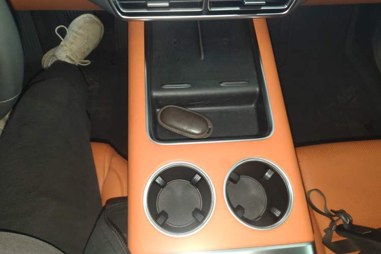 Used Li Auto L8 2023 Air model
