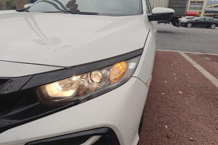 Used Honda Civic 2021 HATCHBACK 220TURBO CVT New Trendsetter