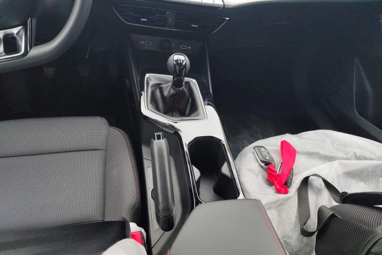 Used MG 5 2023 Facelift Model 180DVVT Manual Fashion Edition