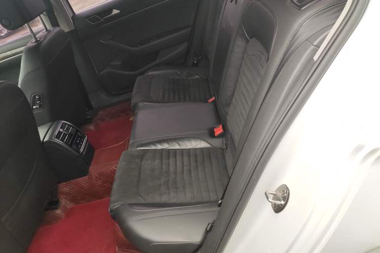 Used Volkswagen Magotan 2018 330TSI DSG Luxury Model
