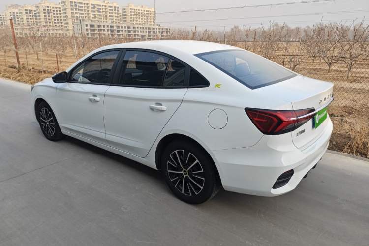 Used Roewe i5 2021 1.5L CVT Platinum Edition