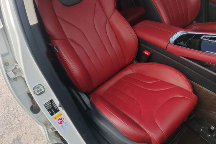 Used Changan CS85 COUPE 2021 1.5T DCT Prestige Model