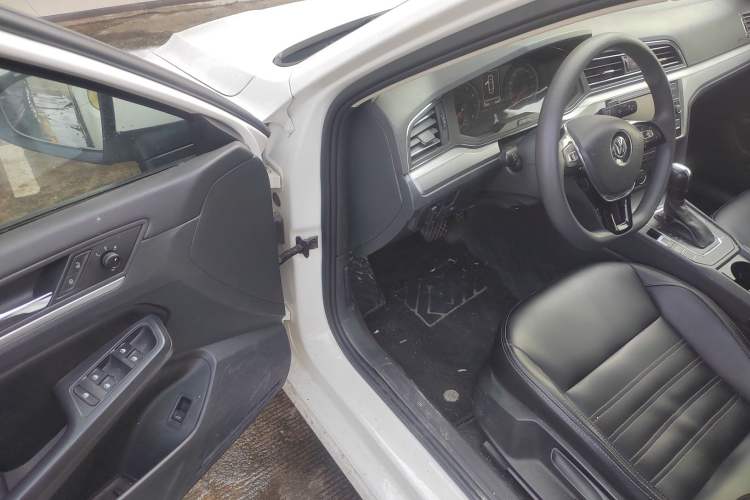 Used Volkswagen Lamando 2019 230TSI DSG Fashion Edition China VI
