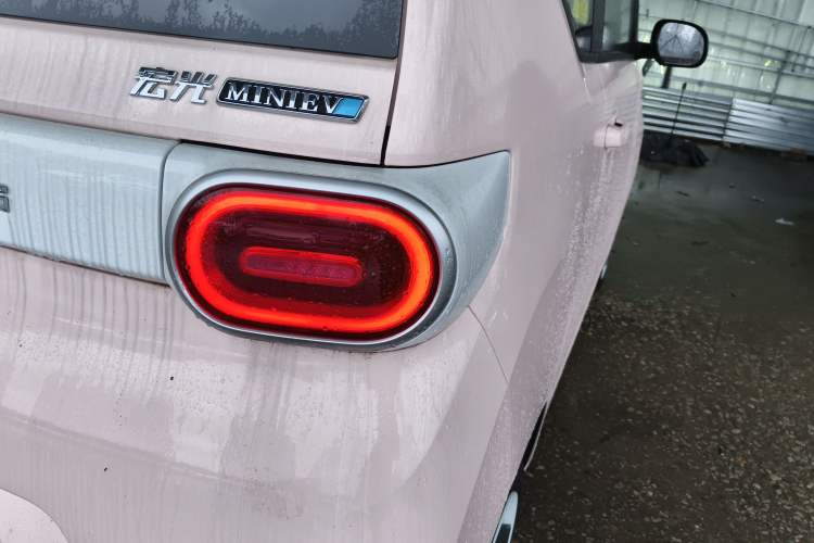 Used Wuling Hongguang MINIEV 2024 3rd Generation 215km Youth Edition
